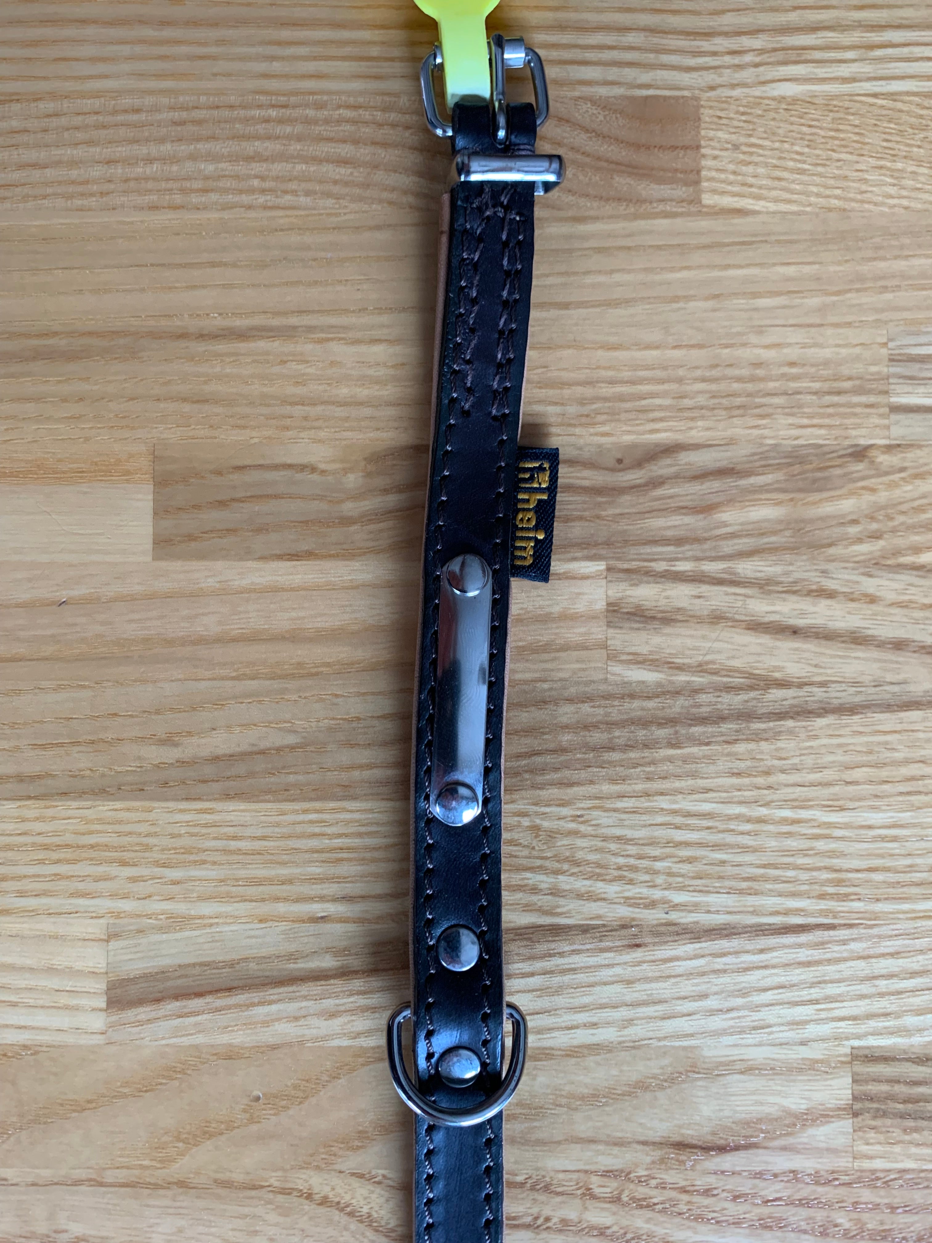 Halsband mit Gravurschild Heim